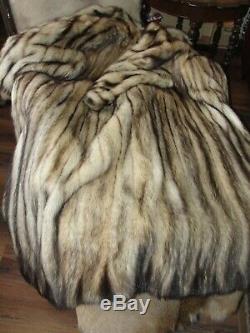 Beautiful Full Length Fitch German Sable Fur Coat Fits Med X- Large