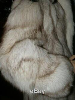 Full Length 52 Platinum Fox With Shadow Fox Fur Tuxedo Coat Size 12/14-L