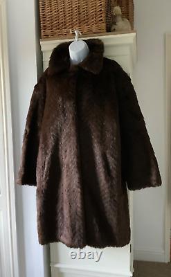 Full Length Oversize Brown Fur Coat Size Large Furnatic Collection Quality Lined