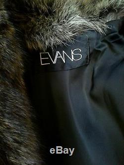 Ladies Full Length Silver Tip Genuine Fur Raccoon Coat. Size L. Full pelts