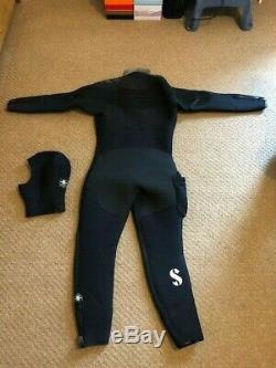 Scubapro novaScotia Mens (L) 7.5mm Semi Dry wetsuit