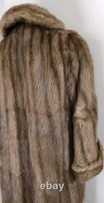 Vintage Famous-Barr Fur Salon Full Length Muskrat Furr Coat Sz Medium- Large