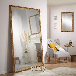 Grand miroir doré ancien de style vintage, de grande taille, plein pied, pour le mur ou le sol, dimensions 205x140cm.