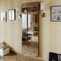 Grand miroir en pied noir de pleine longueur pour le sol et le mur dans la chambre cadre en métal