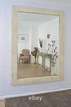 Grand miroir pleine longueur en bois massif blanc, murale, de dimensions 6 pieds 10 pouces x 4 pieds 10 pouces (209 cm x 149 cm).