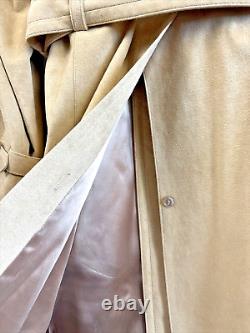 Manteau Trench en Daim Camel à Ceinture Longueur Totale DAKS SIMPSON de PICCADILLY