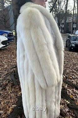 Manteau en fourrure de renard bleu intégral