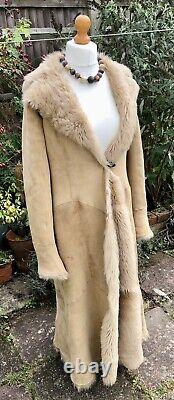 Manteau en peau de mouton BEIGE de longueur totale Marks & Spencer 2002 GRAND (UK 12-14) Porté une fois