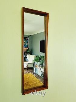 Miroir en teck massif grand format avec cadre profond style danois vintage de milieu de siècle