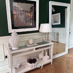 Miroir sur pied extra large, décoratif et blanc pour chambre à coucher, avec ornements, pour décor intérieur.
