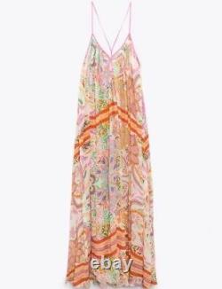 Robe de plage maxi transparente Zara avec imprimé à bretelles sans manches et étiquettes neuves en taille L