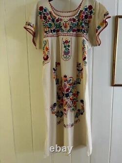 Robe folklorique mexicaine