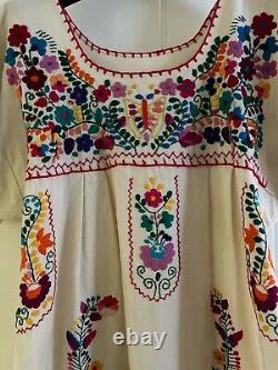 Robe folklorique mexicaine