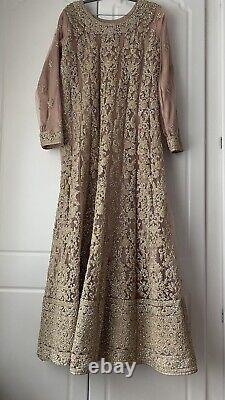 Robe longue shalwar dupatta de mariage en poussière rose asiatique fortement embellie