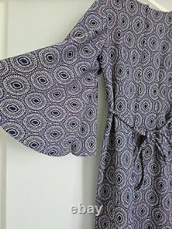 Robe maxi vintage paisley bleu violet argent à manches chauve-souris en crimplene